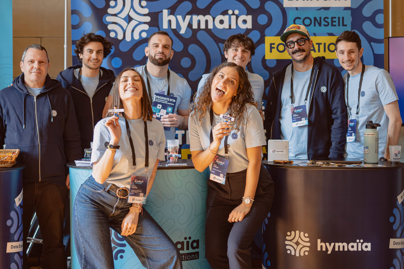 Équipe Hymaïa sur un stand